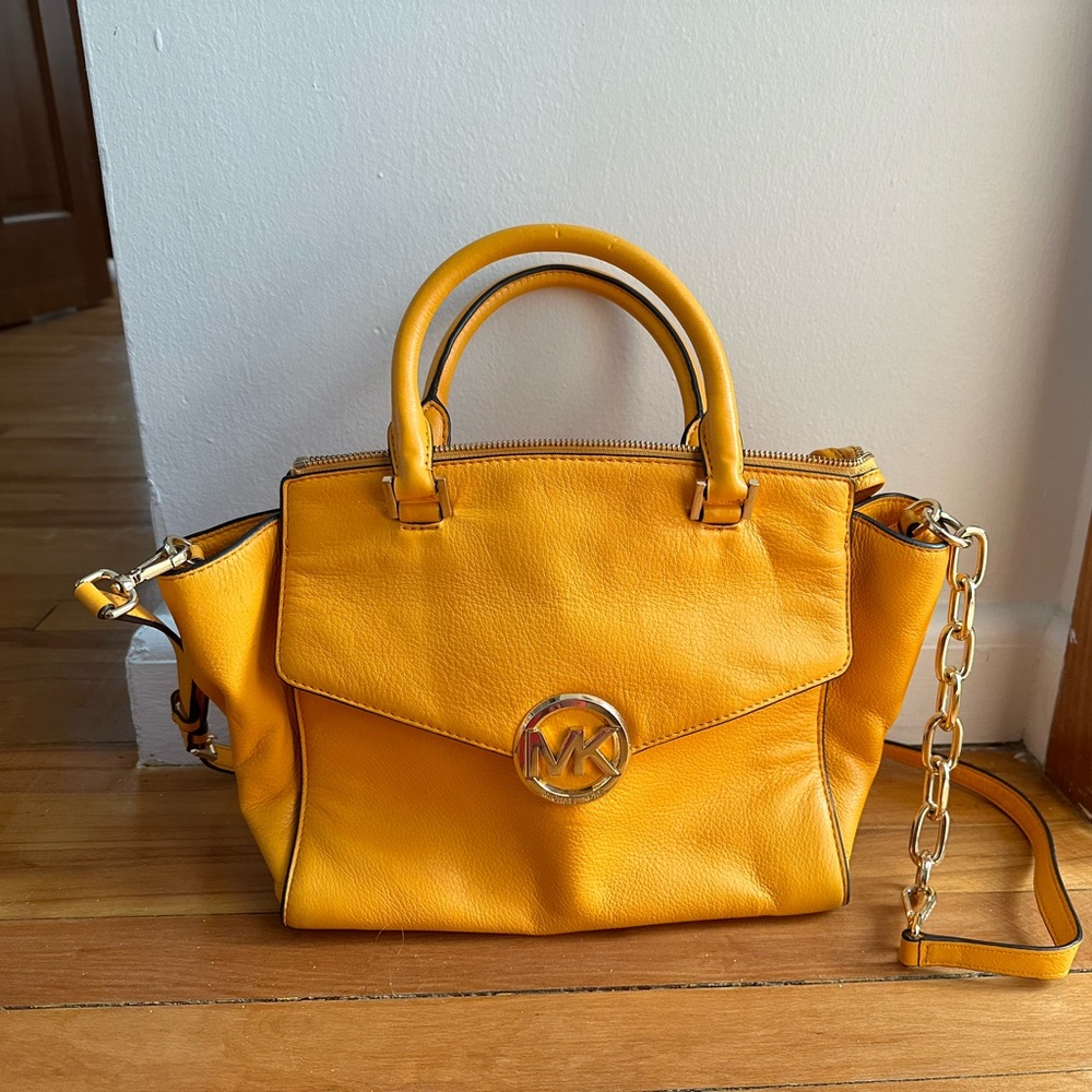 Michael kors shoulder bag
